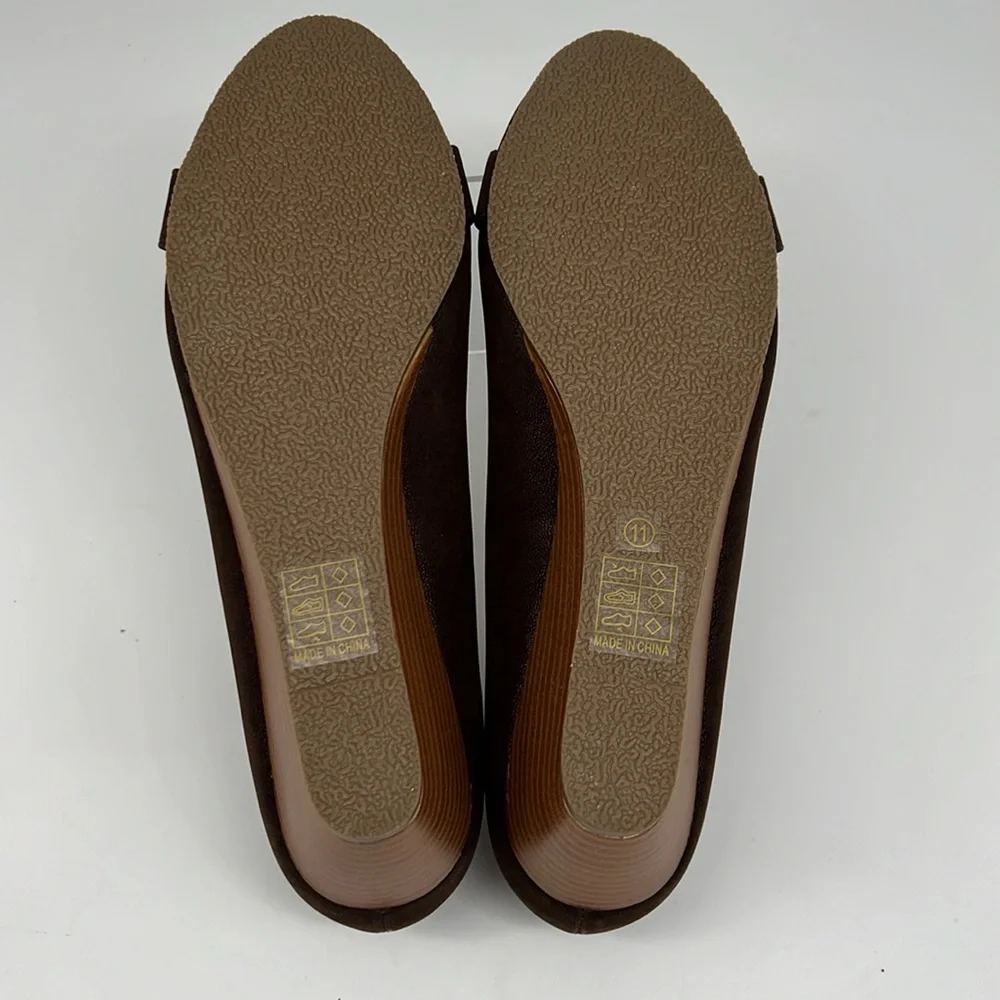 Journee Collection Graysn Brown Wedge Gold‎ Buckle Round Toe Arch Support 11M